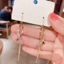 Load image into Gallery viewer, 1 Pair Cross Fishtail Tassel Earrings
