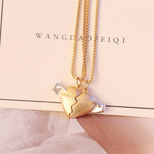 Load image into Gallery viewer, Magnetic Heart Necklace for Couples
