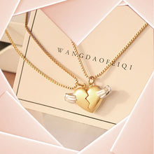 Load image into Gallery viewer, Magnetic Heart Necklace for Couples
